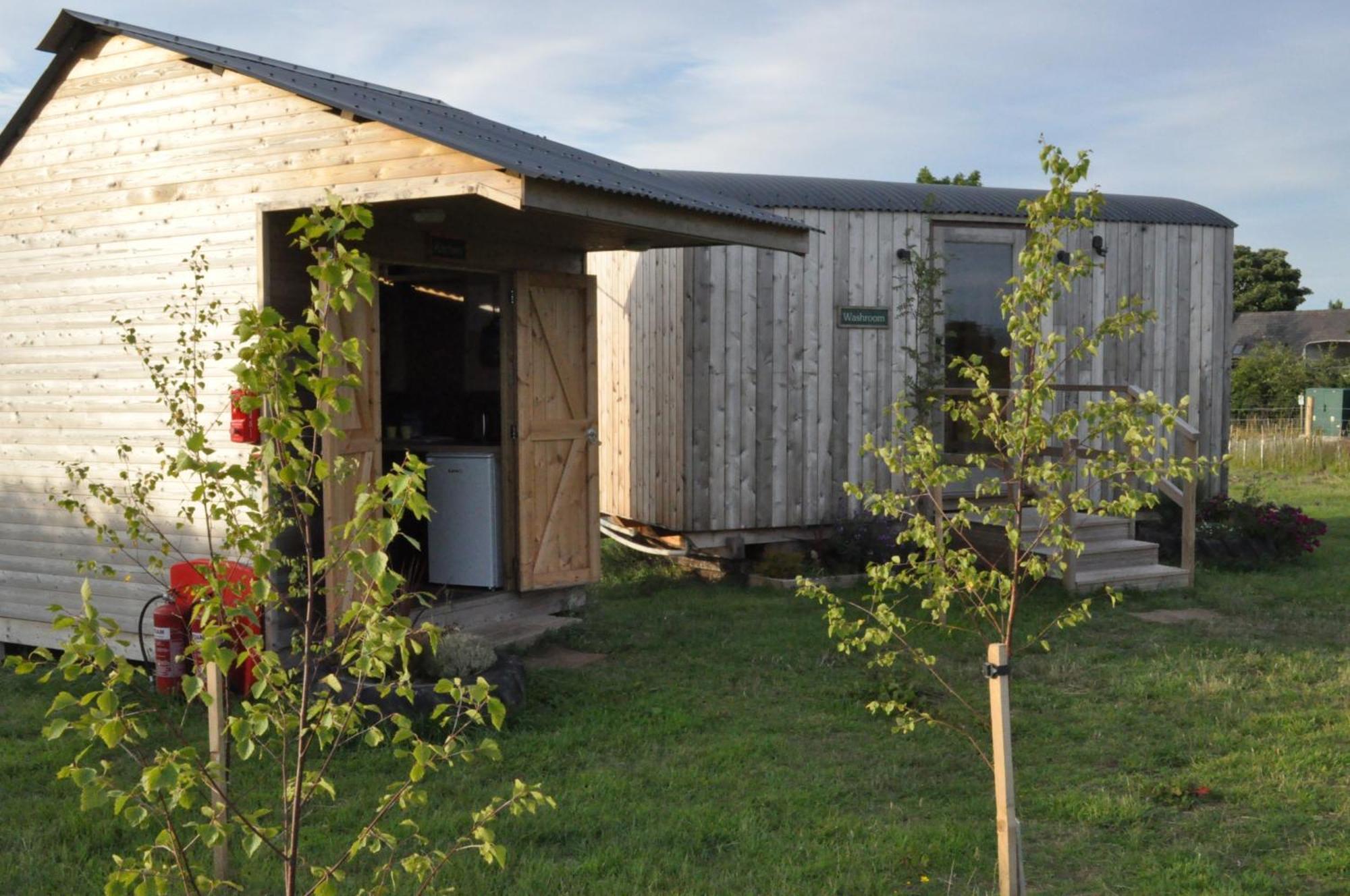 Holiday home Restored Circus Wagon *